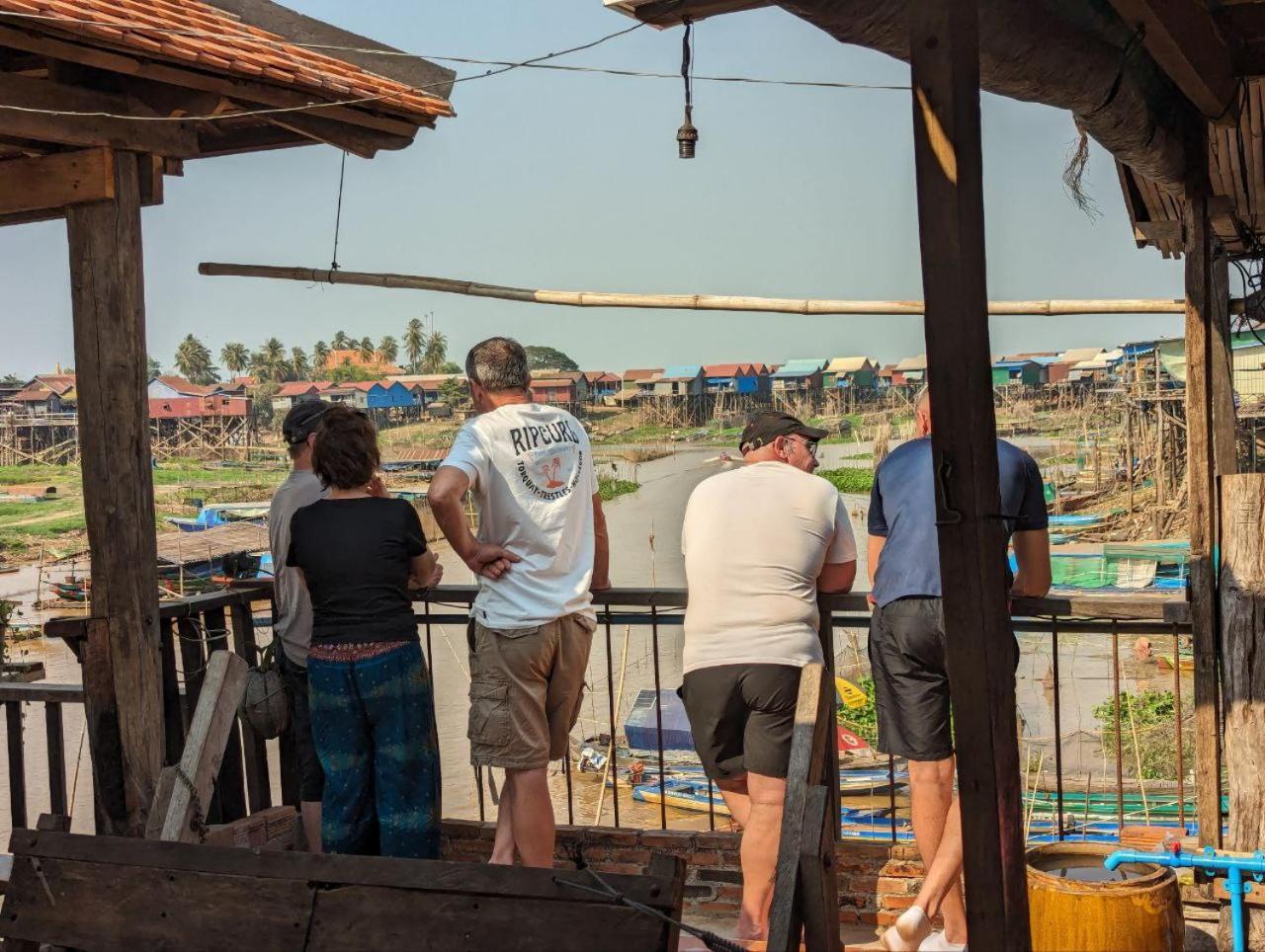 St 63 Home Stay & Tour Kampong Khleang Eksteriør bilde
