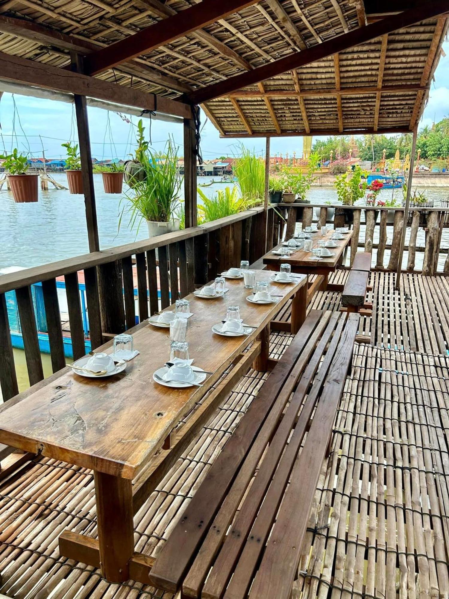St 63 Home Stay & Tour Kampong Khleang Eksteriør bilde